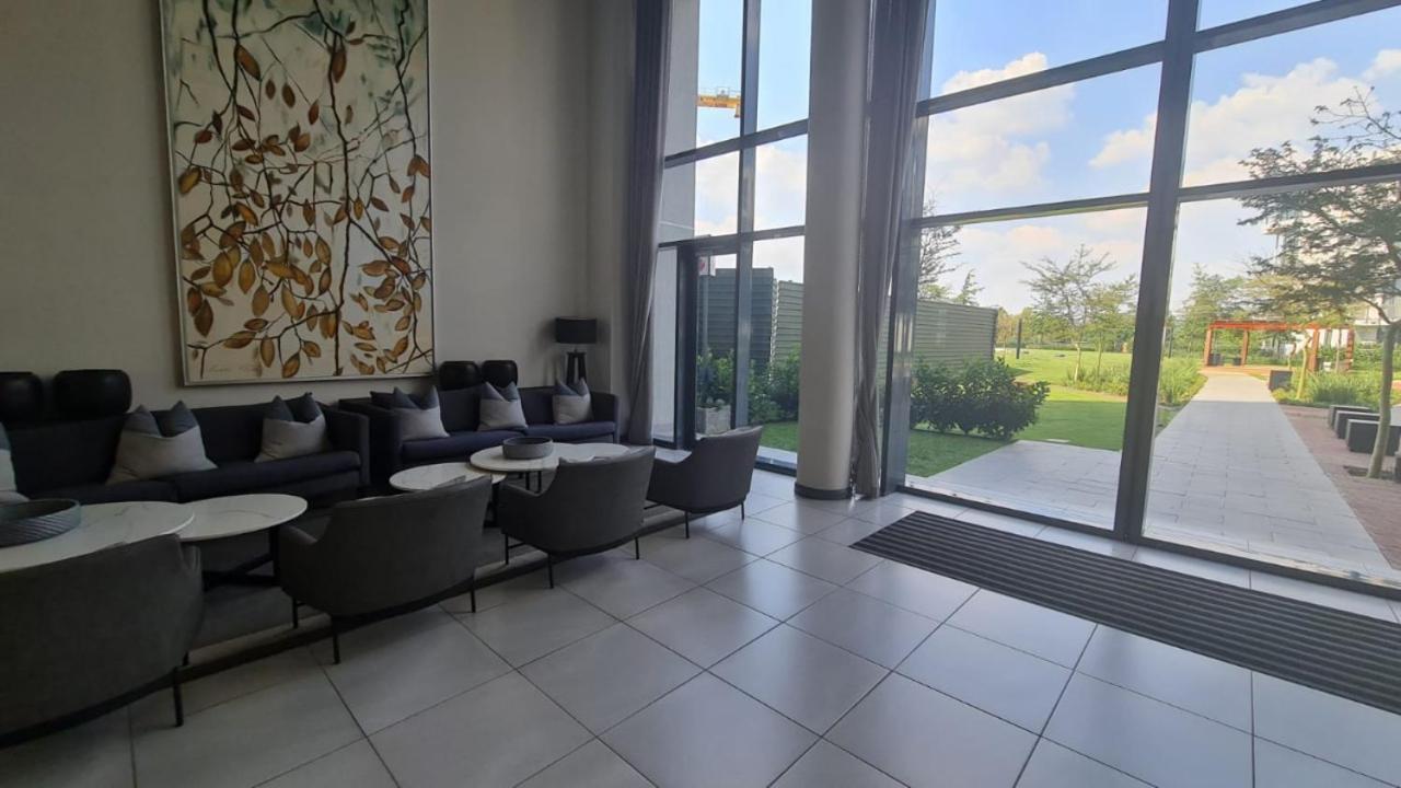 519 Menlyn Maine Trilogy Apartman Pretoria-Noord Kültér fotó